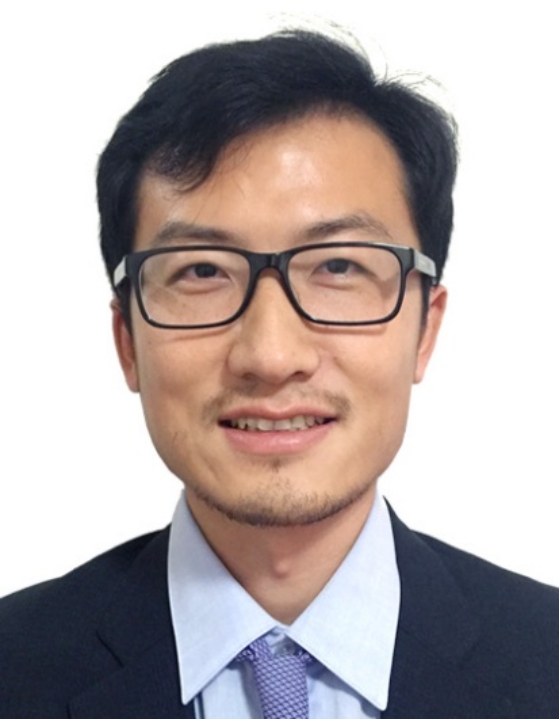 D:\课题申报研究与评奖\云顶集团yd1233教学改革项目\2022本科优质课程\陈旸旸教授.jpg
