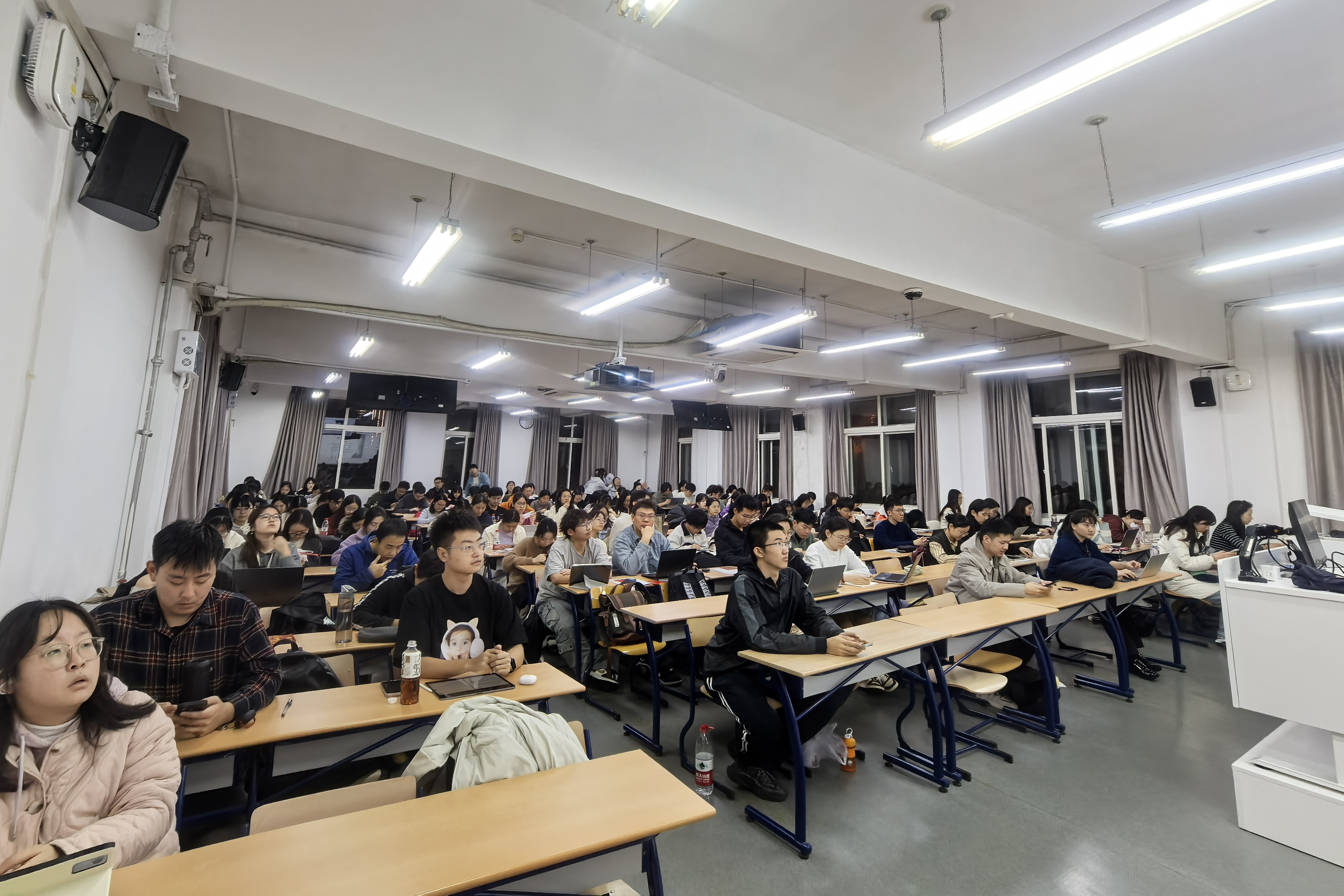 图3.jpg
